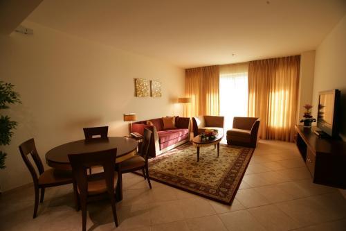 Belvedere Court Deluxe Hotel Apartments Dubai Room photo
